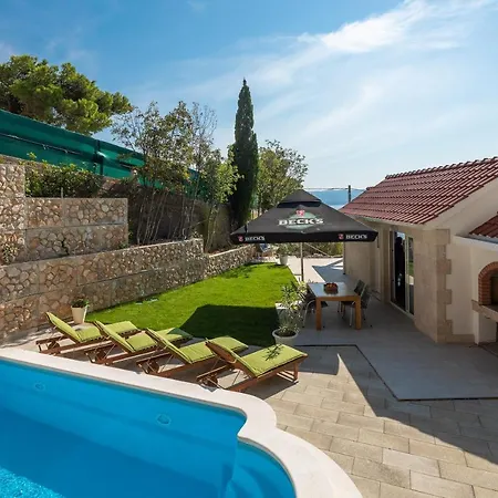 Villa Leoma With Heated Pool Marusici  Exteriér fotografie